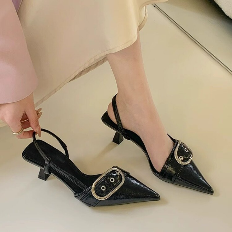 Новые ретро-туфли на высоком к – обзор и цена Casual Sandal Leather